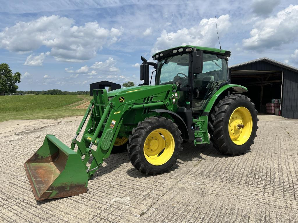 2017 John Deere 6130R